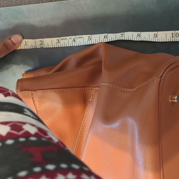 Brown Commuter Handbag - Picture 9 of 9